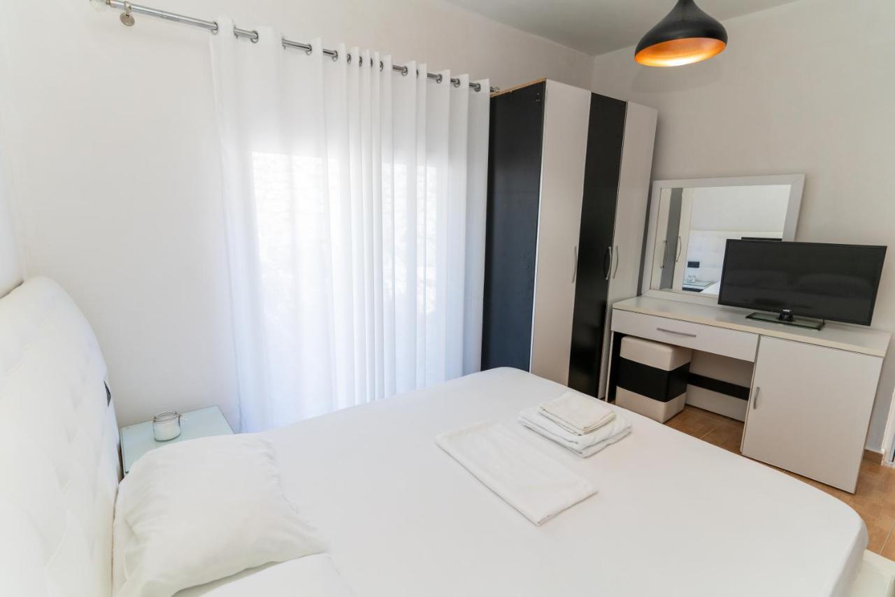 Laa Melossa Sarandë Exterior foto