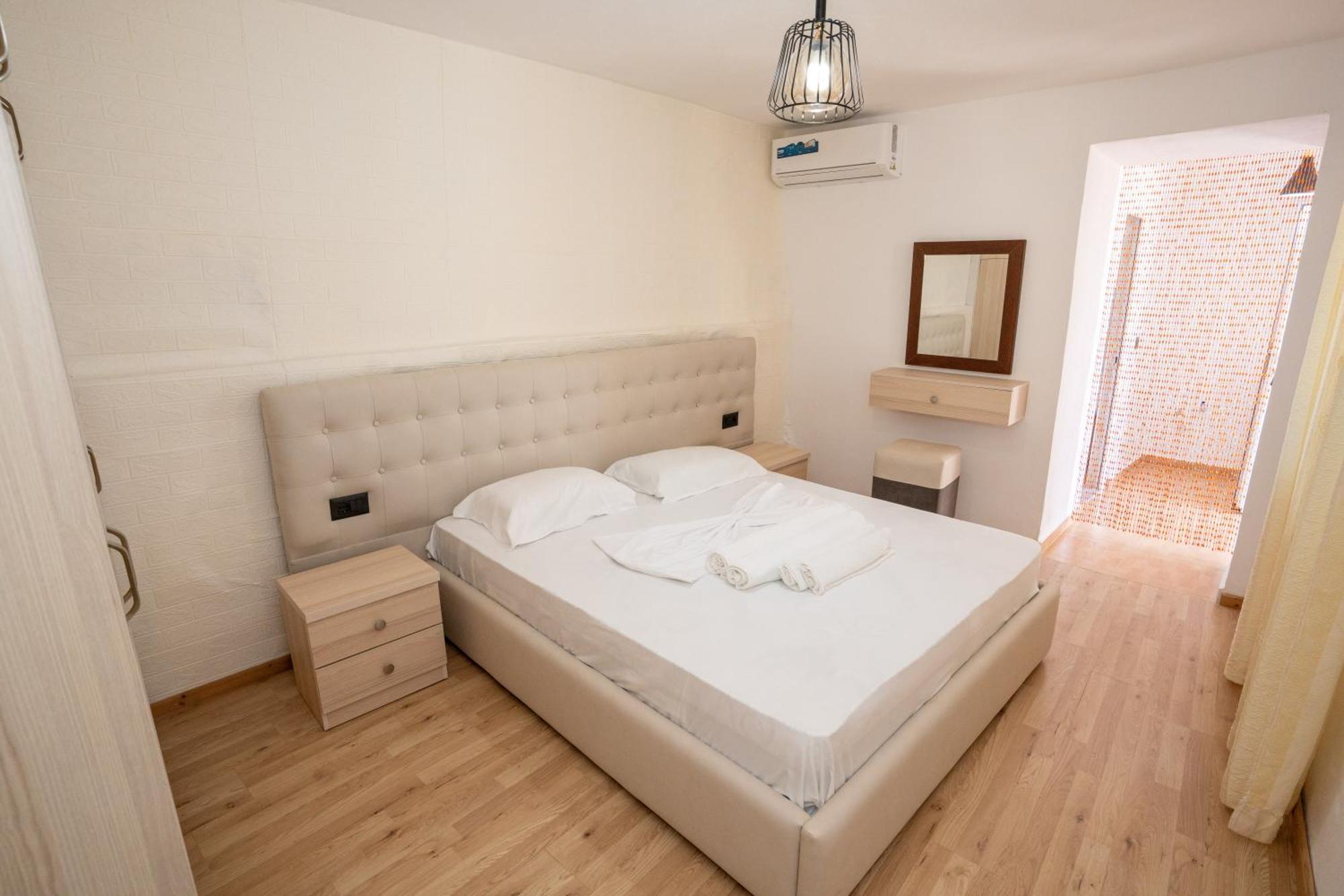 Laa Melossa Sarandë Exterior foto